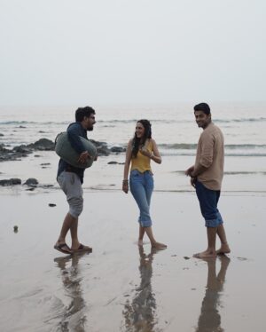 Kanikka Kapur Instagram - Some Wrong Number Reboot BTS for you all! 🤍

Pictures by the talented - @arbab.kamal.khan