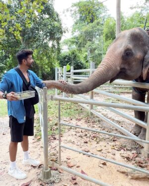 Kanupriya Gupta Instagram - This trip to Thailand was super super special and for that we would love to thank @travalotofficial . ♥️ Your team made  my baby sister’s @supriyaguptaa first international trip so special, they made sure that we had the time of our lives. 
since we all lead such busy lives, it’s so helpful when you have an awesome team that can execute a vacation so beautifully. 

The best part about @travalotofficial is that you can tell them what you like and dislike and they will keep that in mind when customising your trip for you and your family. 

Thank you for creating such amazing memories for us 🫰🏽🥰♥️