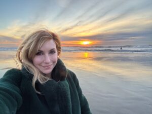 Kari Byron Instagram - Last sunset of 2024 in San Francisco. What an unexpected wild ride of a year. Proof that there is always a next adventure.
