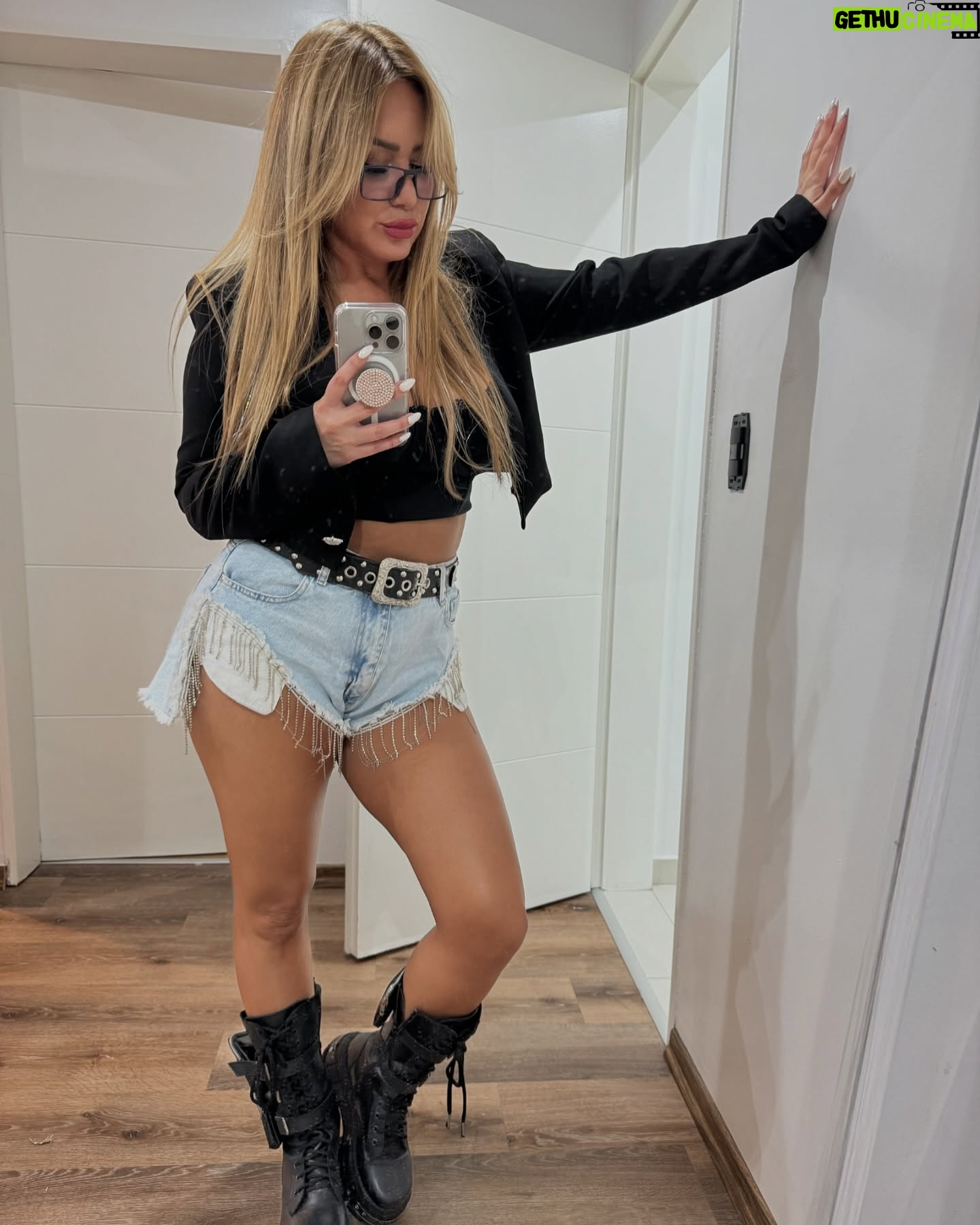 Karina 'La Princesita' - 245.2K Likes - 10 dΓas π₯°