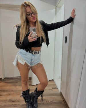 Karina 'La Princesita' Instagram - 10 días 🥰