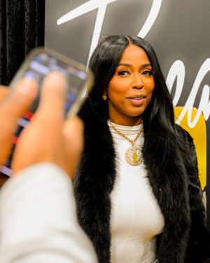 Kash Doll Instagram - As a mom for Christmas i just wanna see my babies happy… ❤️ merry Christmas Instagram family @fashionnova .#fashionova