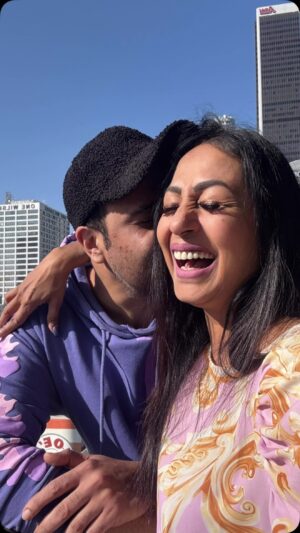 Kashmera Shah Instagram - Ending this year with a lot of gratitude and appreciation. This year has been good bad and ugly but overall it has given more than taken from me. I thank you god for showing me who my true friends were and who were the social climbers and users. This new year there is no room for anyone that is selfish and self absorbed. Only true friends and honest people allowed. Har Har Mahadev #kashmerashah #kashmirashah #krushna #krushnaabhishek #gratitude #god #newyear #blessings #bollywood #bollywoodsongs #bollywoodactress #bollywoodfashion #laughterchefsunlimitedentertainment
