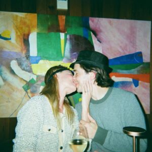 Kate Bosworth Instagram - Happy New Year!!!! What can I say, we were kids of the 90’s! Plus @justinlong said this song gets him a little… excited to kiss :) 😘🎊😘