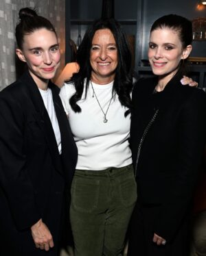 Kate Mara Instagram - Last night my sister Rooney and I had the pleasure of hosting celebrating our friends @liberiachimprescueprotection 

Please visit the website (in my bio) to learn more about their incredible work rescuing and rehabilitating orphaned chimpanzees in Liberia. They need your help now more than ever. 
Every dollar counts and makes a huge difference in these animals lives🖤