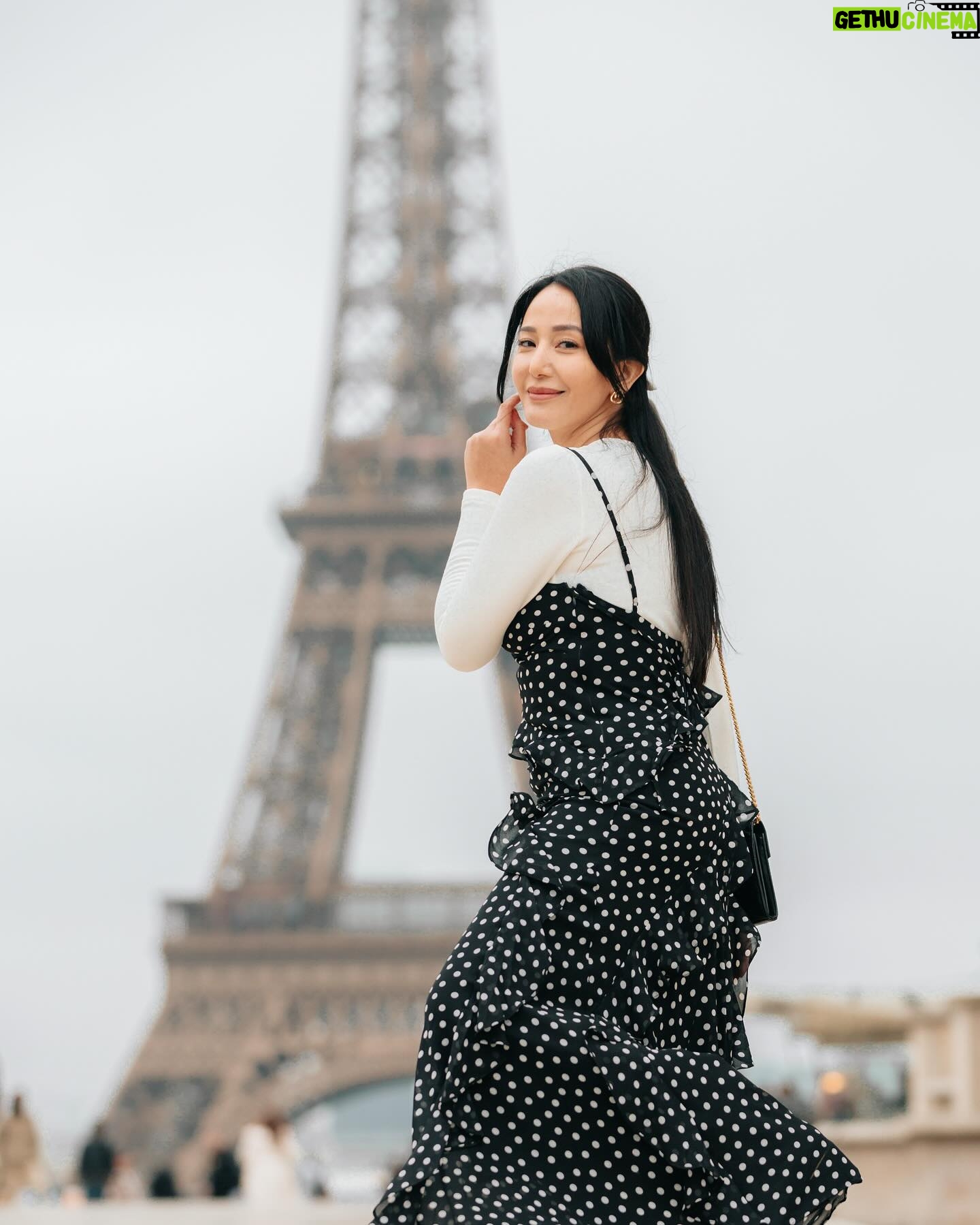 Katrina Halili - 9.8K Likes - Bonjour, mon amour. 🇫🇷
Thank you so much Ate @charissetinionp and @niceprintphoto for beautifully capturing my Paris experience. 😘 #niceprintinternational