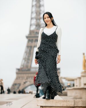 Katrina Halili Instagram - Bonjour, mon amour. 🇫🇷

Thank you so much Ate @charissetinionp and @niceprintphoto for beautifully capturing my Paris experience. 😘 #niceprintinternational