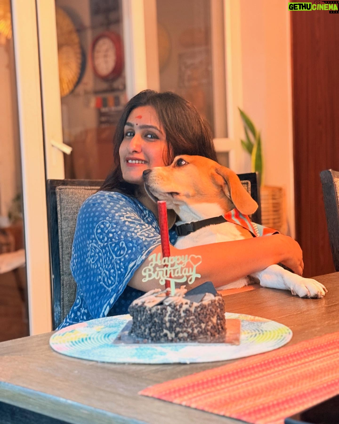 Kavitha Nair - 6.1K Likes - 22-12-2024 ❤️
More than a week since I turned a year older. Yet to reply most of you who wished me on that day here. Thank you for remembering ❤️
I mean, truly sincerely appreciate writing to me.. Hope you all had a wonderful X’mas ❤️