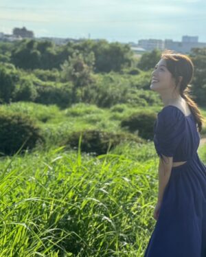 Kayako Abe Instagram - ♪

カレンダーの予約が始まりました🧸♡

Amazonなどから予約できるので
2025年もよろしくお願いします🩵

accessories💍　　@cene_316l 

#セントフォース