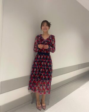 Kayako Abe Instagram - おしごと衣装🧚🏻‍♀️

👗　@adelly.tokyo 
💎　@cocoshnik_official 
👠　@kanematsu_official 

💄 @kandayuco ♡