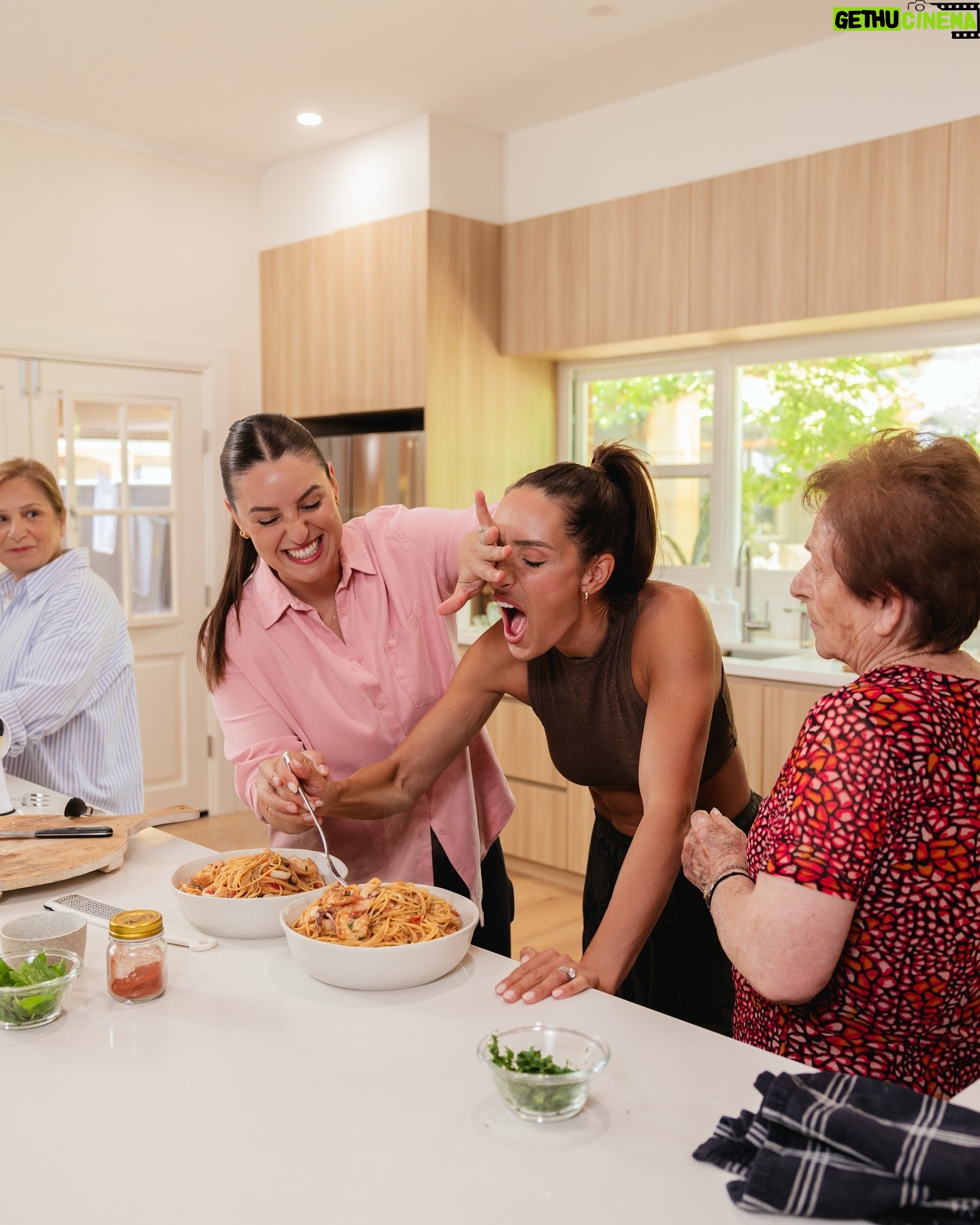 Kayla Itsines - 25.4K Likes - Our family recipes are now YOUR family recipes ❤️🇬🇷 You guys…. we actually got RECIPES out of Yiayia… do you know how impossible this was 💀 When we asked her how much salt she said “ah not much” …. YIAYIA!! That’s NOT an amount 🤣😂 Link is in my bio and I’ve made a little highlight reel for it too 👀😍 Happy cooking !!!