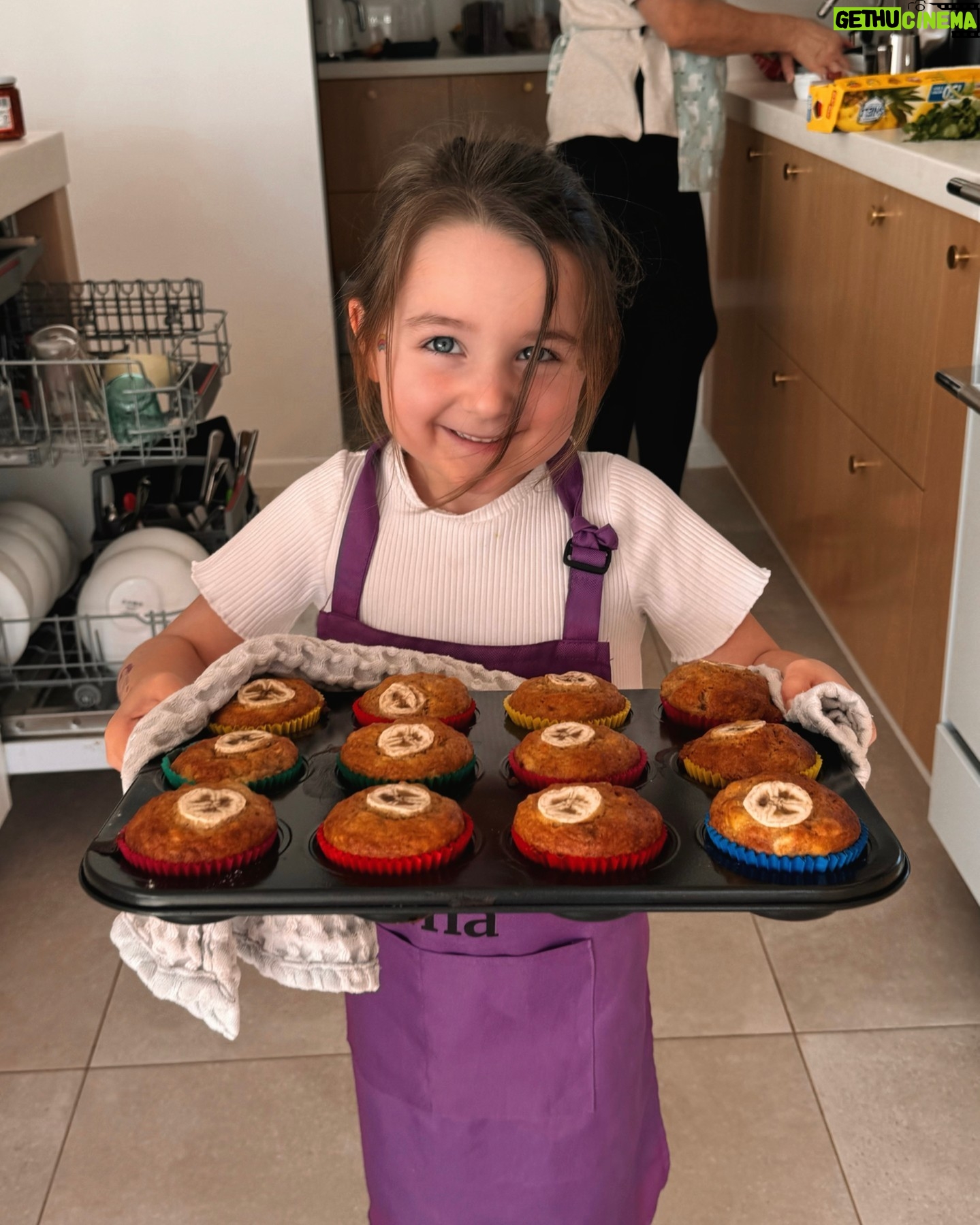 Kayla Itsines - 27.1K Likes - So if you've been following along with my stories this week... Jax, Arna and I have all been bedridden with a nasty stomach bug!! 🤢
Honestly has been the worst way to spend the final week of school holidays... so I thought I would re-share this banana muffin recipe Arna made with her Yiayia last holidays, for anyone who is feeling well enough and is looking for something to do with their kids 🤣
They were soooo good that we ate them all within a day!!
Ingredients:
1½ cups mashed ripe banana (about 4 bananas)
½ cup (125ml) light-flavoured extra virgin olive oil
3 eggs
1/4 cup brown sugar
1 teaspoon vanilla extract
1½ cups (225g) self-raising flour
1 teaspoon ground cinnamon
1 banana, extra, halved lengthways
Method:
Step 1: Place the mashed banana in a large bowl. Add the oil, eggs, sugar and vanilla and mix to combine.
Step 2: Add the flour and cinnamon and mix until just combine.
Step 3: Preheat oven to 180°C (350°F)
Step 4: Lightly grease a 10cm x 20cm (2 litre-capacity) loaf tin and line with non-stick baking paper (or use muffin trays like we did!)
Step 5: Pour the banana mixture into the tin and top with the extra banana, cut side up
Step 6: Bake for 1 hour or until cooked when tested with a skewer. Allow to cool in the tin for 5 minutes before placing onto a wire rack to cool completely. Slice to serve.
Serves 8-10
So good and so easy!!
#BananaBread #Muffins #EasyRecipes