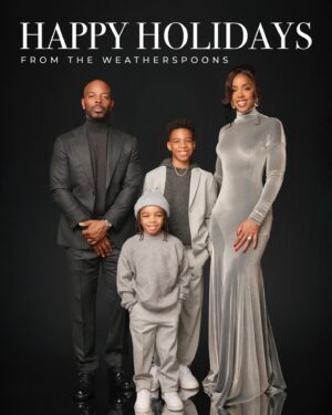Kelly Rowland Instagram - Wishing EVERYONE a joy & love FILLED holiday season! God Bless YOU ALL!!
#grateful
