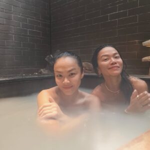 Kelly Tandiono Instagram - That one sister that I love and want to wrink her neck from time to time 🤣🤣🤣 The one I can't get rid of but always miss and love forever ♥️😘 
.
#Sisters #Sistersquad #Taipei #Taiwan