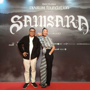 Kelly Tandiono Instagram - Samsara is a beautiful Indonesian mystical cinema concert by @garin_film about a man from an impoverished family who was rejected by the wealthy parents of the women he loves. Desperate, he strikes a bargain with the Monkey King performing dark ritual to gain wealth. The insatiable hunger to become something one is not and the boundaries one is willing to cross to achieve it. 
.
It was such a beautiful and magical cinematic experience with amazing visuals of silent black and white film mixed with balinese culture and instruments. I had goosebumps watching it, it was breathtaking ♥️♥️
.
Congrats to mas Garin, all cast and crew it was remarkable ♥️
.
#Samsara #CinemaConcert #TIM #TamanIsmailMarzuki #Indonesia