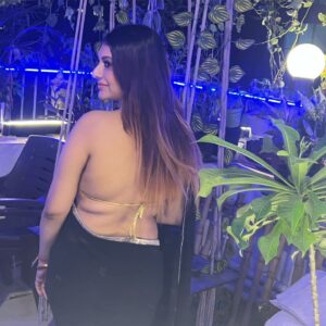 Khushi Mukherjee Instagram - Do u like my saree n bikini combination ❤️❤️
Ohhh i love both !!!!
#saree #sareelove #sareelover #bikini #indianbeauty
