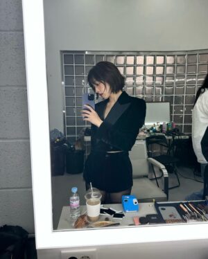 Kim Bo-ra Instagram - 🤳🏻🪞⛄️