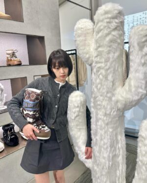 Kim Bo-ra Instagram - 🤳🏻🪞⛄️