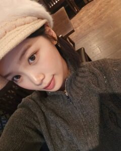Actress Kim Chae-won HD Photos and Wallpapers November 2024