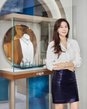 Kim Ha-neul Instagram - 블링블링💎 

#FREDParis #FREDJewelry
#FREDTheSunshineJeweler #프레드