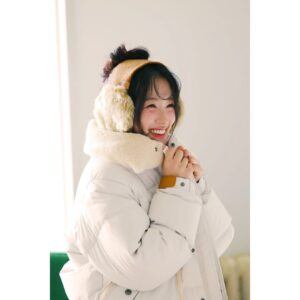 Kim Hye-yoon Instagram - 코닥코닥💛❤️
@kodakstyle_kr  #코닥