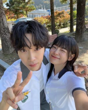 Kim Se-jeong Instagram - 오늘도 #취하는로맨스 
오늘 밤 10시 ! ENA에서 만나요!