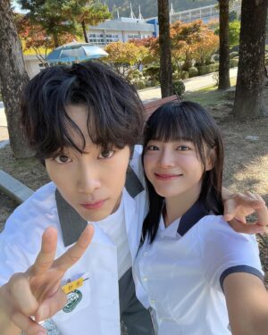 Kim Se-jeong Instagram - 오늘도 #취하는로맨스 
오늘 밤 10시 ! ENA에서 만나요!