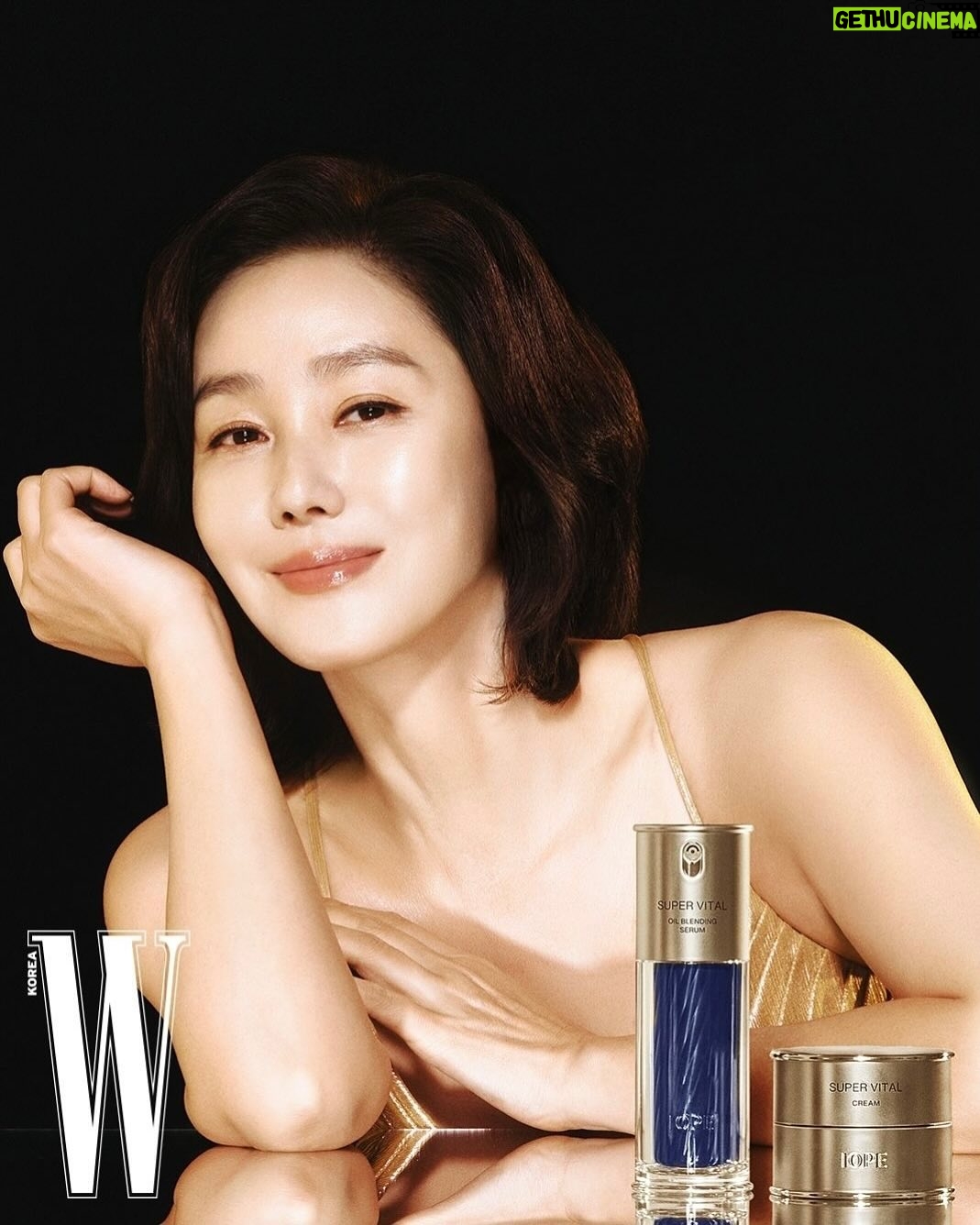 Kim Sung-ryung - 5.2K Likes - #아이오페 @iope_official #Wkorea #아이오페슈퍼바이탈 🤩 아주 쫀쫀하고 #좋아요