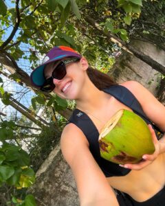 Actress Kira Kosarin HD Photos and Wallpapers January 2025