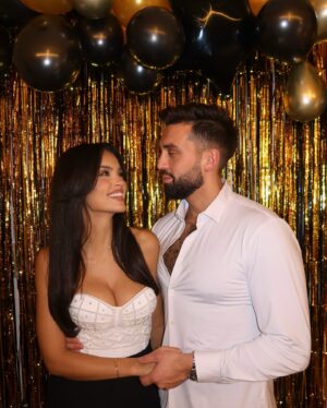 Klaudia El Dursi Instagram - Happy New Year ✨💛