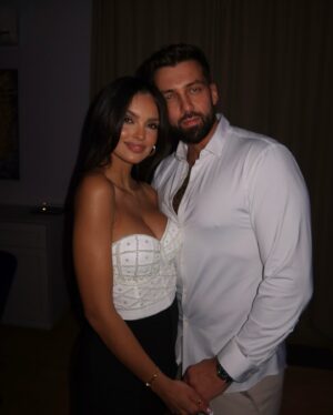 Klaudia El Dursi Instagram - Happy New Year ✨💛