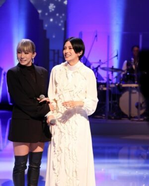 Ko Shibasaki Instagram - MUSIC FAIRでは倖田來未さんと初めてコラボ歌唱🎤
あいのうた〜かたちあるものを一緒に歌うことができました！くぅちゃん素敵な歌声をありがとうございました🫶

THE RAMPAGE 岩谷翔吾さんは、親友の横浜流星さん原案・初の書き下ろし小説で今年作家デビュー！㊗️

#倖田來未
#あいのうた
#かたちあるもの
#therampage
#岩谷翔吾
#選択