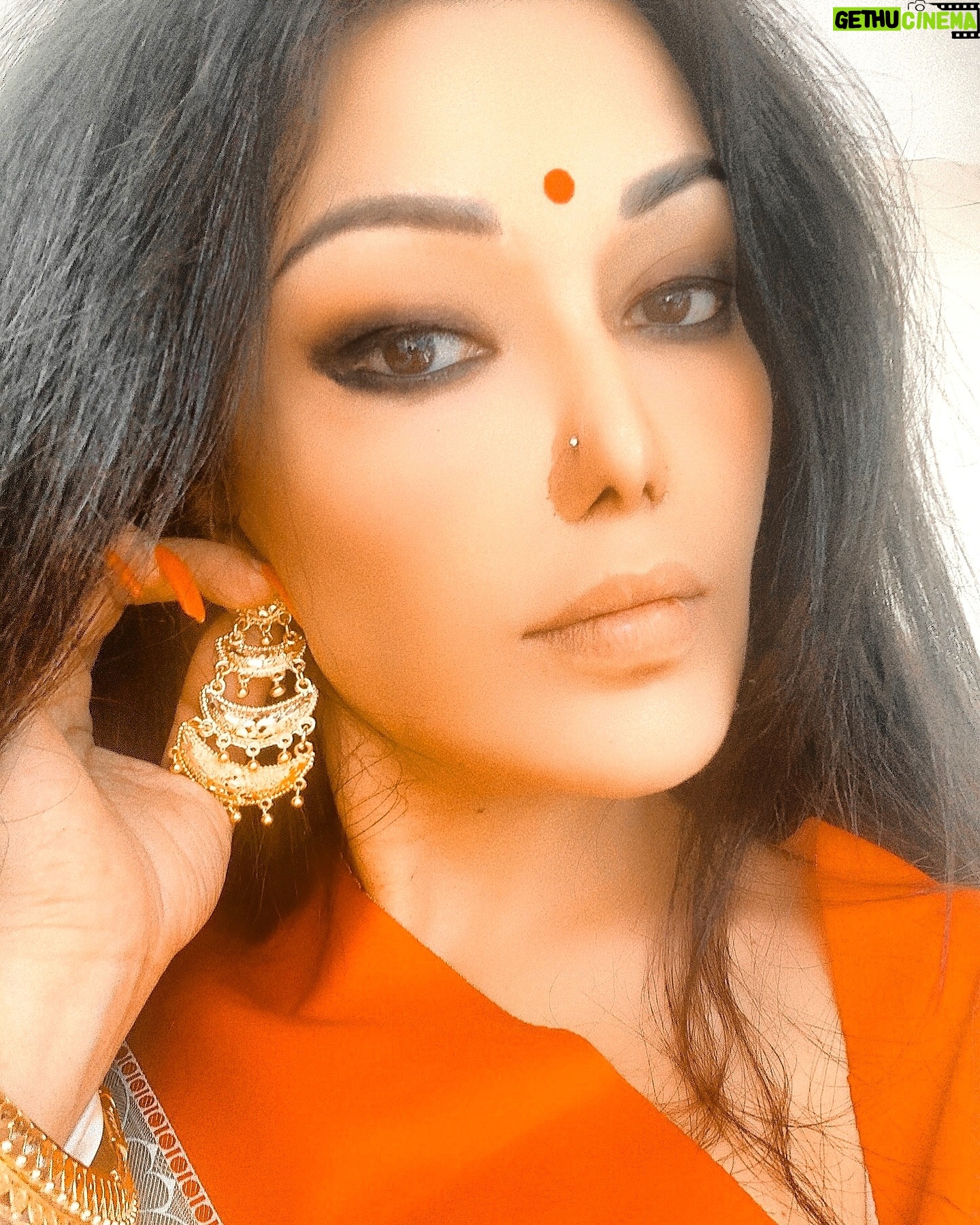 Koena Mitra - 868 Likes - Shubho Noboborsho to all🌺
Happy Poila Baisakh🌺
#bengalifestival #noboborsho #newyear #beginnings #lovewins #loved #lovemyjob #livemylife #loveislife❤ #koena #koenamitraofficial