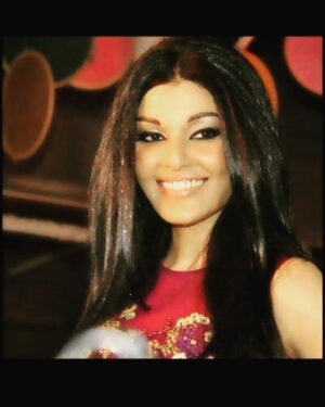 Koena Mitra Instagram - No caption isn’t illegal 🥲🤦🏻‍♀️ 

#instagram #instadaily #actorslife  #fashion #fashionstyle #cinema  #actors #dmile #liveedge #live #