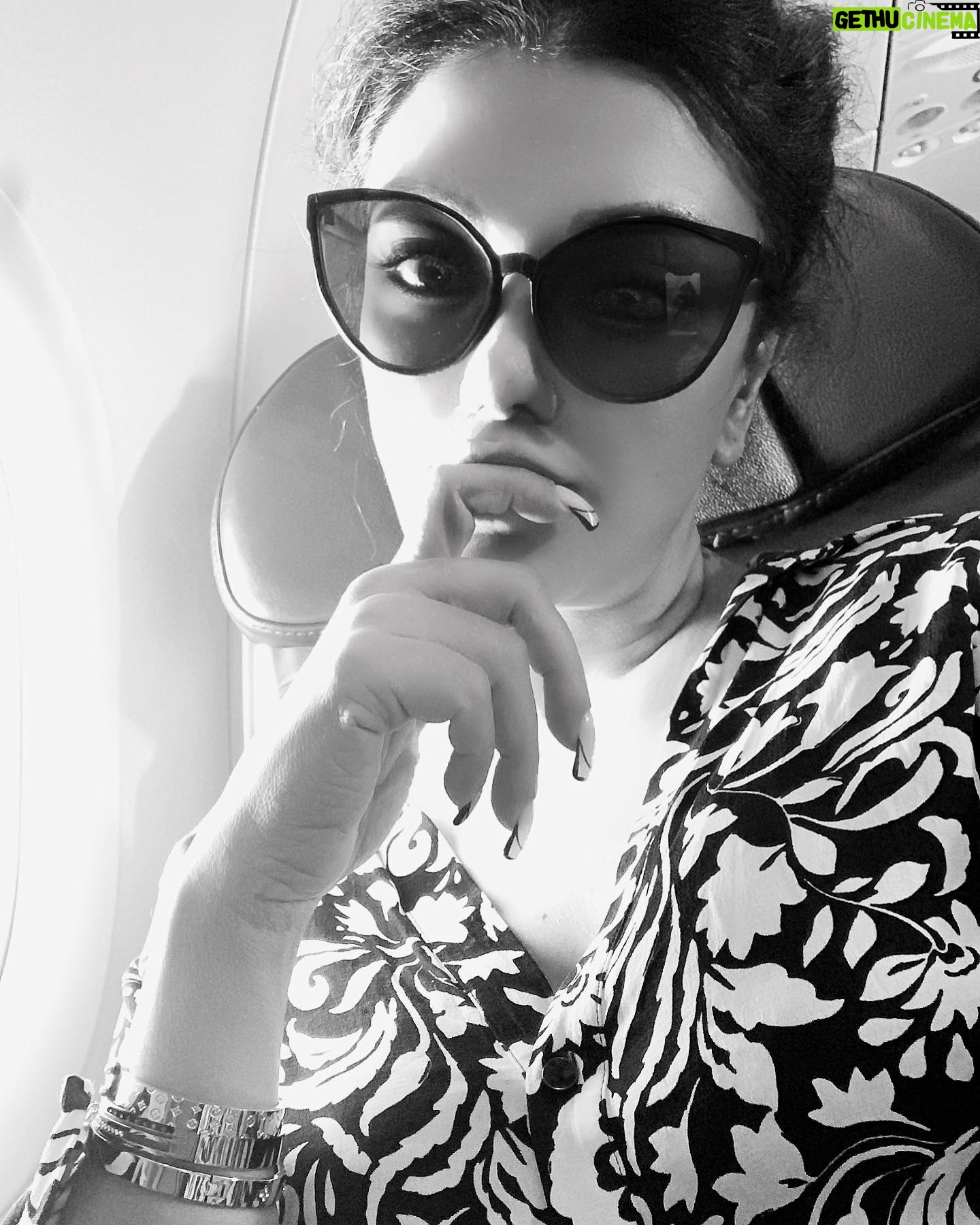 Koena Mitra - 625 Likes - 👑😎✈️🎬❤️🌝👩❤️💋👨
#lovemyself #love #lovemyjob #lovemywork #traveler #instadaily #instamood #instagood #instalove #instacool #instafashion #instareels #koenamitra #koena #koéna #koenaclub #koenamitra😊🙌 #koenamitraworld #koenamitra❤️ #koenamitraofficial #koenamitraji #koenamitrabollywood #bollywoodstyle #bollywood #bollywoodactress
