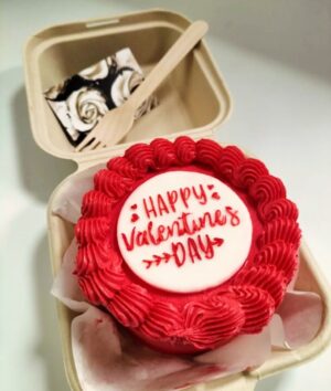 Koena Mitra Instagram - ❤️‍🔥❤️‍🔥❤️‍🔥❤️‍🔥❤️‍🔥❤️‍🔥❤️‍🔥🔥 Happy Valentines Eve to all. Celebrate with your loved ones…. today and everyday ❤️

#valentines #valentineday #valentinecake #valentinespecial #lovelife #lovewins #lovewins🌈 #beautifulworld #lovemate #traveler #mumbai #goa #goabeach #musiclover #actorslife #actor #bollywood #seafoodlovers #seafood