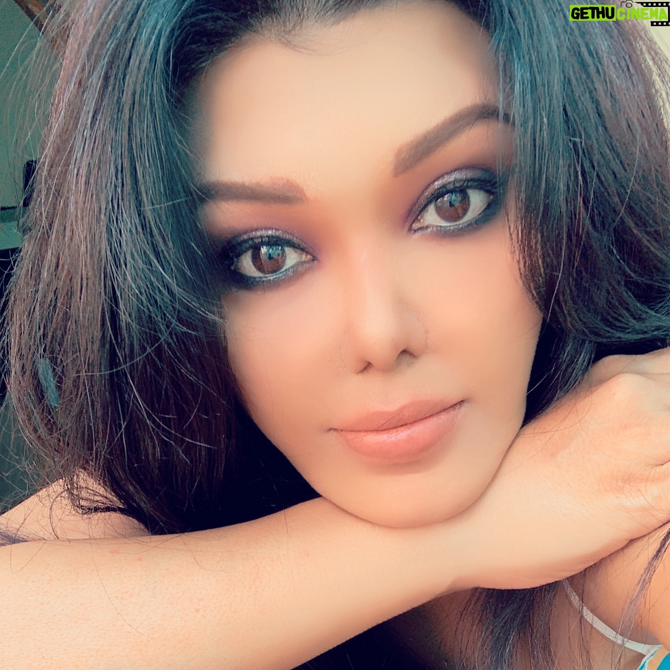 Koena Mitra - 343 Likes - You are worthy of all that you dream of and hope for. Believe in your potential ❤️🔱
#koenamitra #koena #life #beautyindustry #lovelife #creative #creator #creatorgrams #instagood #instamood #instagram #instalike #instadaily #instaphoto #confidenceiskey🔑