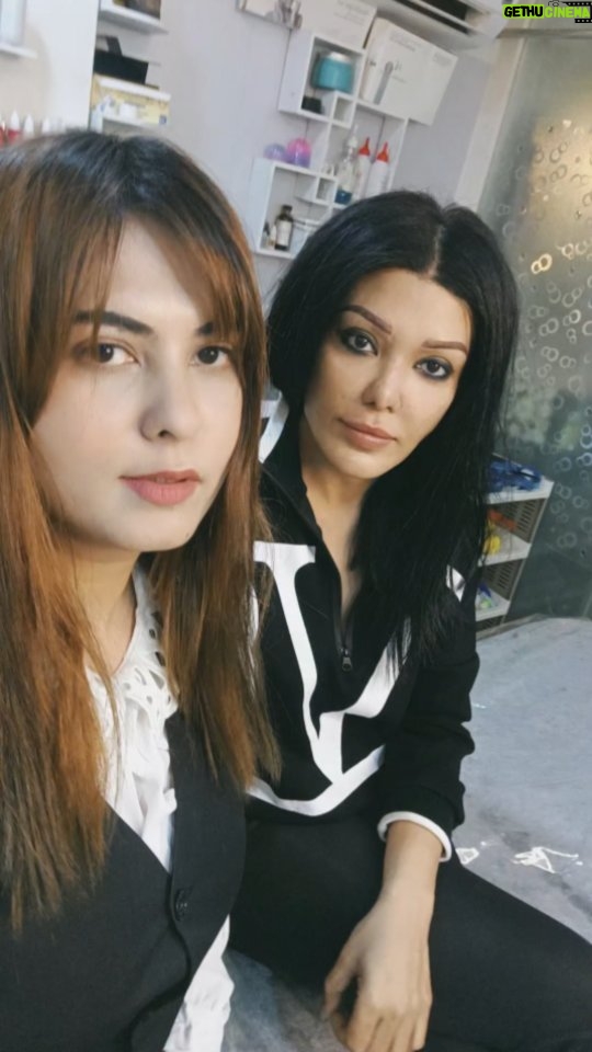 Koena Mitra - 3.7K Likes - KOENA MITRA a well known name in the Indian film industry visited MASTER THE COSMETOLOGY to get her Eyebrows done.
She loved the Black doll peel (Carbon Laser) and new shape of her Brows
EYEBROWS done by Dr.Priya Lotwani
#koenamitra #microblading #skincare #carbonpeel #bollywoodcelebrity #ombrebrows #drpriyalotwani