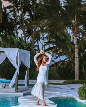 Koushani Mukherjee Instagram - Going With The Flow 💎