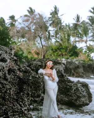 Koushani Mukherjee Instagram - Don’t You Think Black & White Is Always The Best Combo !!

PC : @deepixel_zanzibar