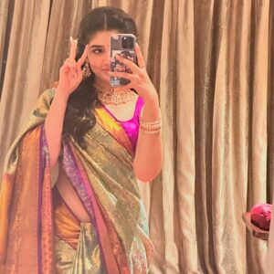 Krithi Shetty Instagram - Here’s some of my silly saree stories 💜🩷💚🩵💛 
#love #saree #silly #happy