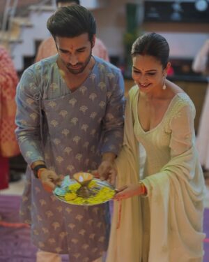 Kriti Kharbanda Instagram - Happy Diwali! 🪔
.
.
.
Firsts are always special! 🫶🏻
.
.
.
#happydiwali #loveandlight