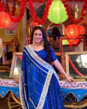 Krutika Desai Khan Instagram - #Announcement Watch me in the best and number one show ANUPAMA on Indian Television as PAKHI only on STAR PLUS at 10pm Monday to Sunday 💫♥️⭐️

Feeling grateful & thankful to @rajan.shahi.543 @directorskutproduction @vivek.jain.1213 @sanyukta1294 @starplus & the entire team for having trust and faith in me 🙏🏻😇❤️

Indeed a Happy Diwali & a prosperous New Year 🪔🌟

Thank you Universe 🪬🧿✨

THU THU THU

(Krutika Desai, Anupama, Pakhi, Daily soap, Television, Star Plus, Actor, New Beginnings, Happiness, Blessed, Universe, Thankful, Grateful, Spread Love)

#KrutikaDesai #Anupamaa #Pakhi #StarPlus #NewBeginnings #LateAnnouncement #October #Diaries #Actor #ActorsLife #DailySoap #NewShow #Television #ThankYouUniverse #Thankful #Grateful #Blessed #Happy #PositiveVibes #ThuThuThu #SpreadLove