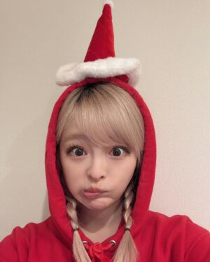 Kyary Pamyu Pamyu Instagram - Merry Christmas🎅🏻🎄