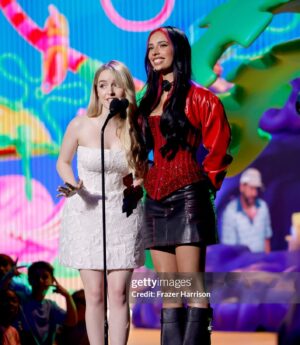 Kylie Cantrall Instagram - 2024 was beautiful, so so grateful ♡︎✧˚