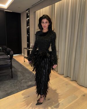 Kylie Jenner Instagram - what a YEAR ! (went blonde for 24 hrs 🙂) i cant wait for 2025 🥳🥳🥳