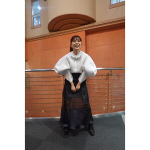 Kyoko Yoshine Instagram - あけましておめでとうございます！🎍

早起きしたのに長時間のお昼寝しちゃって
ありゃりゃ？となってる今です。

本日17時からまどかチームで
「バナナサンド 元旦4時間SP」出演させていただきます🌱
よろしくお願いします🕊️

りったんとお仕事で会えるのは
感慨深くて、とっても嬉しくて...！
同じ1月期一緒に頑張ろうねっ😚♡

2025年もよろしくお願いします！
走るぞーー！