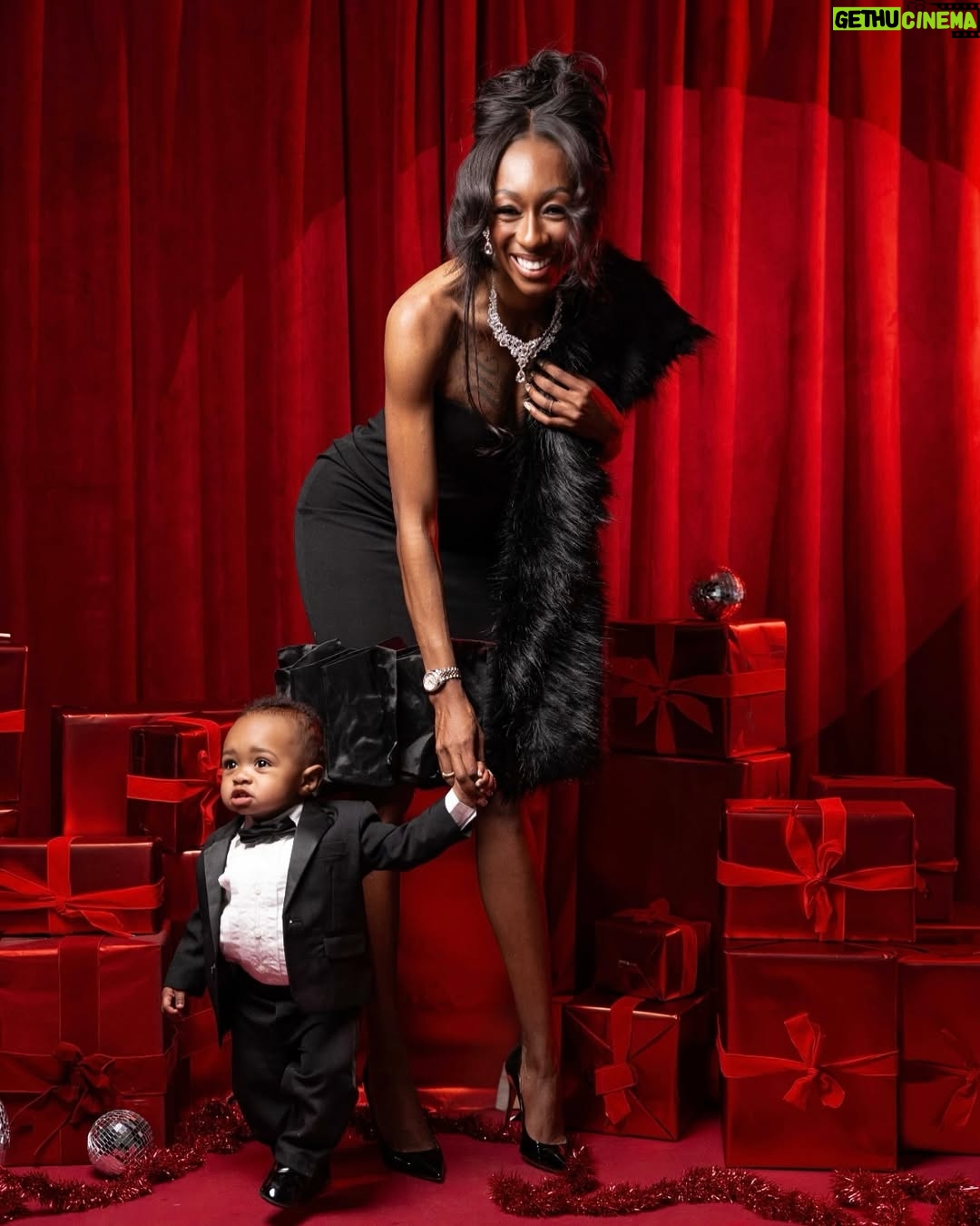 Lala Milan - 243.7K Likes - Merry Christmas 2024🎁🎄 Yall, This is Jayce’s first Christmas and I was super emotional while taking these photos with him🥹 For me, Motherhood is the gift that gives daily❤️ Sending all of you love and holiday joy✨