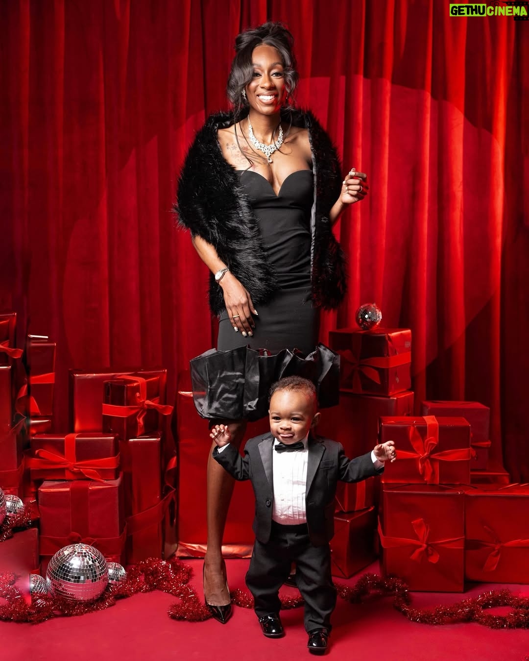 Lala Milan - 243.7K Likes - Merry Christmas 2024🎁🎄 Yall, This is Jayce’s first Christmas and I was super emotional while taking these photos with him🥹 For me, Motherhood is the gift that gives daily❤️ Sending all of you love and holiday joy✨