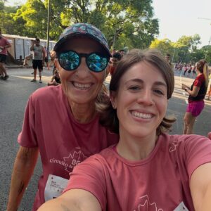 Laura Esquivel Instagram - imposible resumir mi 2024. de hecho me pone de mal humor no poner todas las fotos que quiero.. pero bueno, aca van algunas jajaja ✨🥂

1. conocimos París 🥹
2. una de las fotos cuando estabamos creando la portada junto a @_yucindy @anfulful @notyouriso 
3. Italia y @teenagedreamparty 🩷
4. Cleopatro @facucedeira y su acompañamiento que fue fundamental! te amo ❤️
5. sin @heymartii no hubiera viajado a Italia
6. rodando “Girasol” (el corte de mi álbum) junto al director @gus.nuniez y mis amigos de @heyboydenim que siempre me acompañan con su ropita.
7. como me tuve que quedar más tiempo en Italia, termine cargando mi álbum desde la tablet a todas las plataformas digitales.
8. la portada final @anfulful @notyouriso y vestidito de mis aligos @pupetete 
9. grabando visualizers @gus.nuniez 
10. mi primer show en @latrastiendaoficial 
11. las chicas copiando pose.
12. coincidencias de la vida. abrazo de satisfacción con @_yucindy y feliz de que me acompañe en ésta nueva etapa de mi vida!
13. el #charlyday de @olgaenvivo que me transformó la vida
14. carrera con mamá @lahijadelviento 
15. fui invitada a @premiosgardel y espero con ansias estar nominada en la próxima edición, levantando la bandera de artista independiente 🫶🏻 con vestidito hermoso de @pupetete 
16. con él empezó todo.. mi Productor Musical @marcelonunezok pieza fundamental de éste nuevo camino.
17. papá se recibió de Profesor de Tenis.

y tantas cosas más….. que es imposible resumir todo acá…

GRACIAS A USTEDES por uno de los mejores años de mi vida 🦋!!!!!!